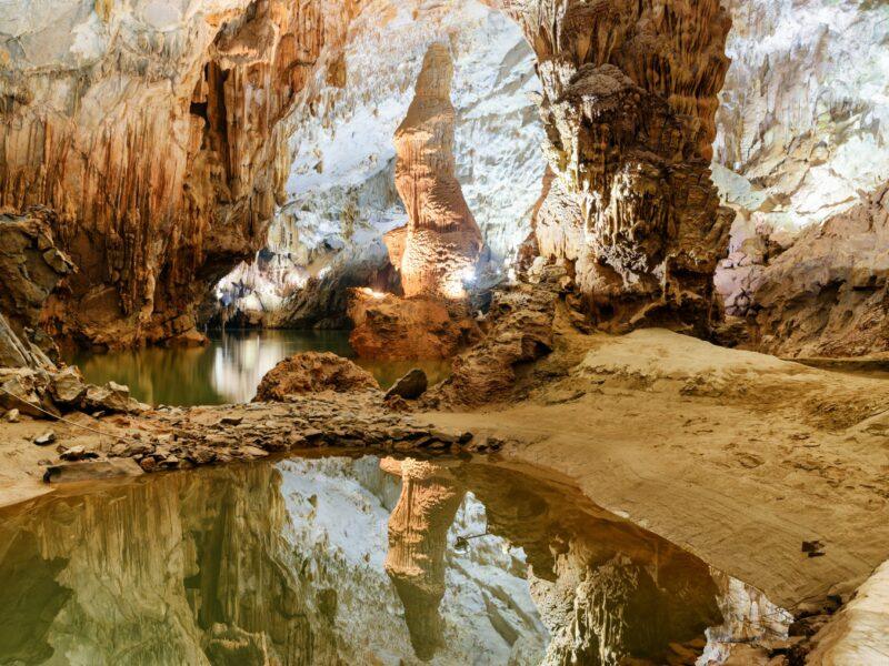 Private tour from Hue to Phong Nha Cave