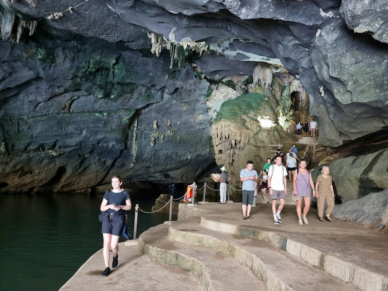 Dong Hoi Airport to Phong Nha by Private Car 6 Dong Hoi Airport to Phong Nha by Private Car