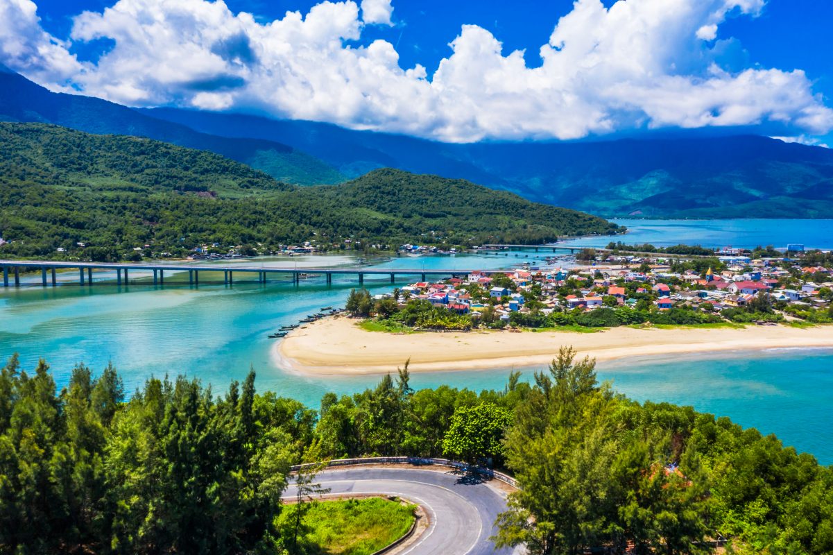 Hoi An to Hue by Private Car