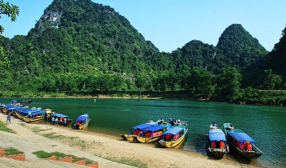 Hue to Phong Nha Cave Private Tour