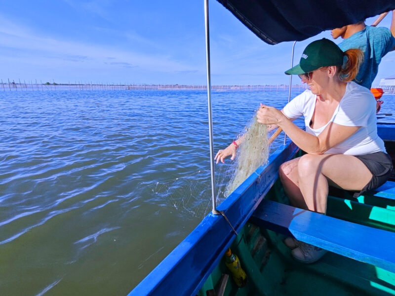 Interesting experiences of tourists at Tam Giang Lagoon