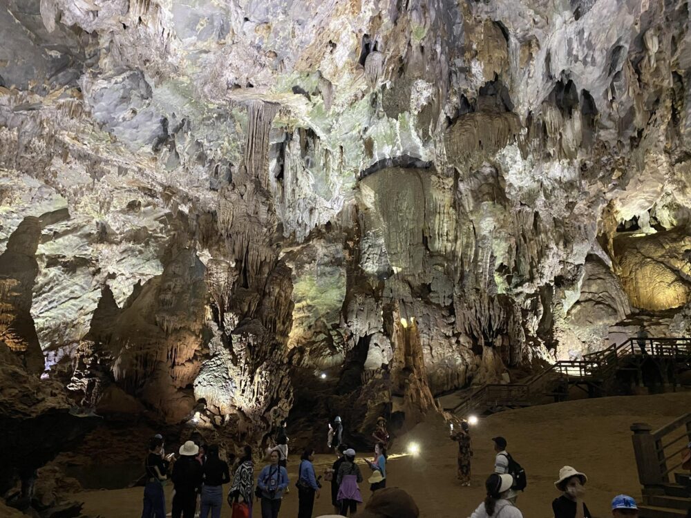 Dong Hoi Airport to Phong Nha by Private Car 11 Stalactites inside Phong Nha Cave
