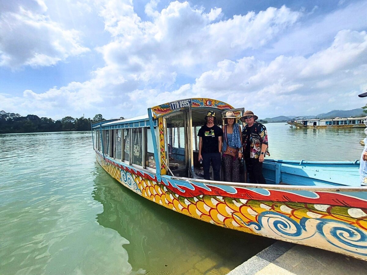 boat trip hue