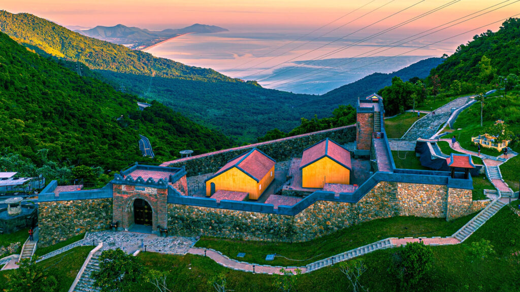 Danang to Hue Day Trip by Private Car