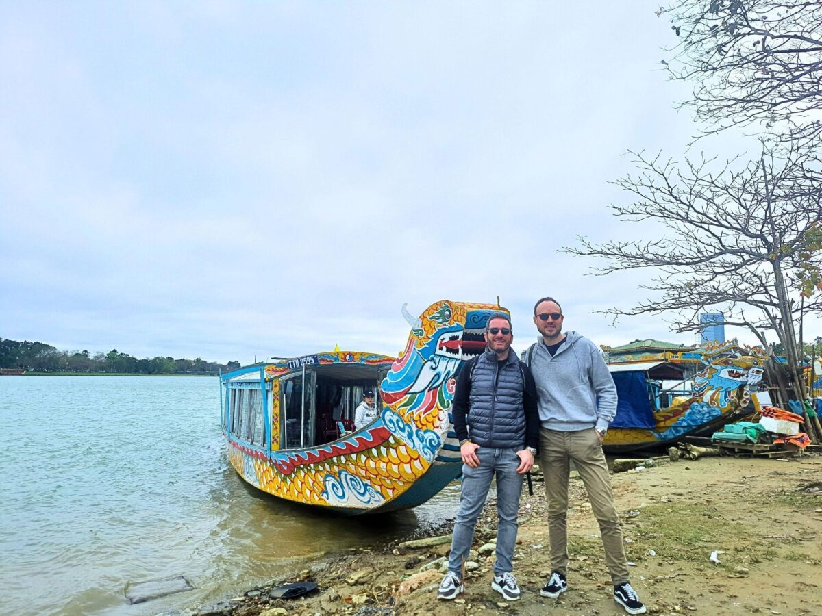 hue boat trip