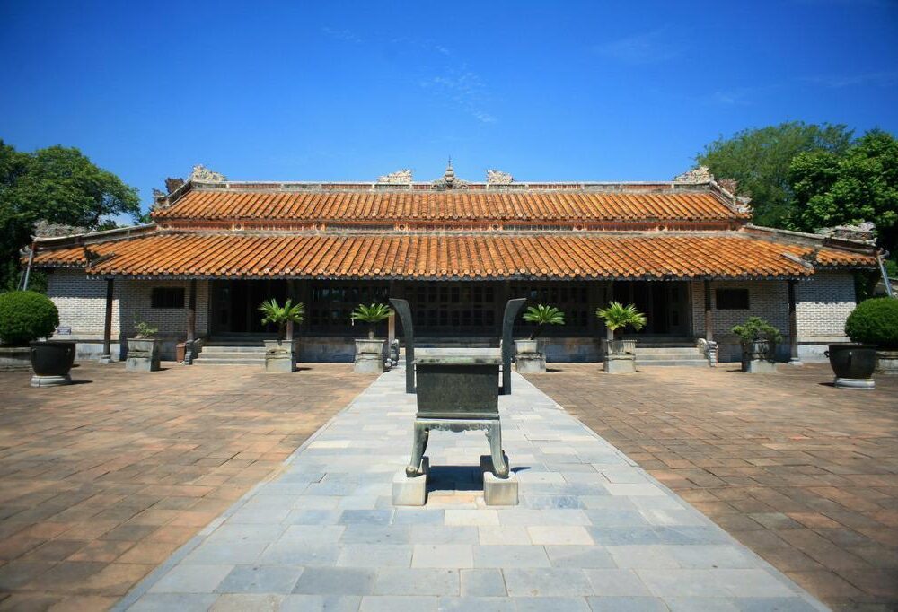 Hoa Khiem Temple (Source: Internet)